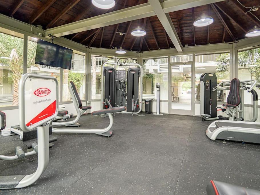 Orlando 1br With View & Minutes To Kissimmee